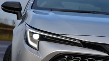 Toyota Corolla - headlight